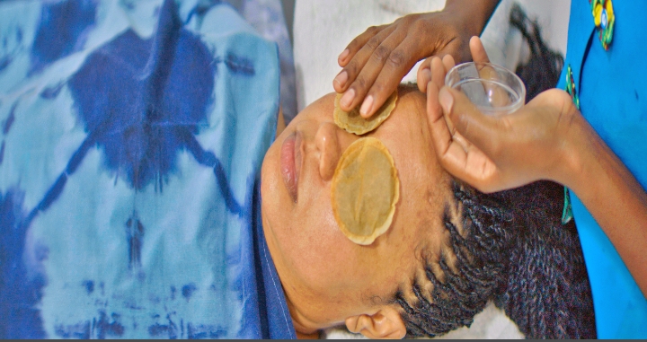 Quick facial